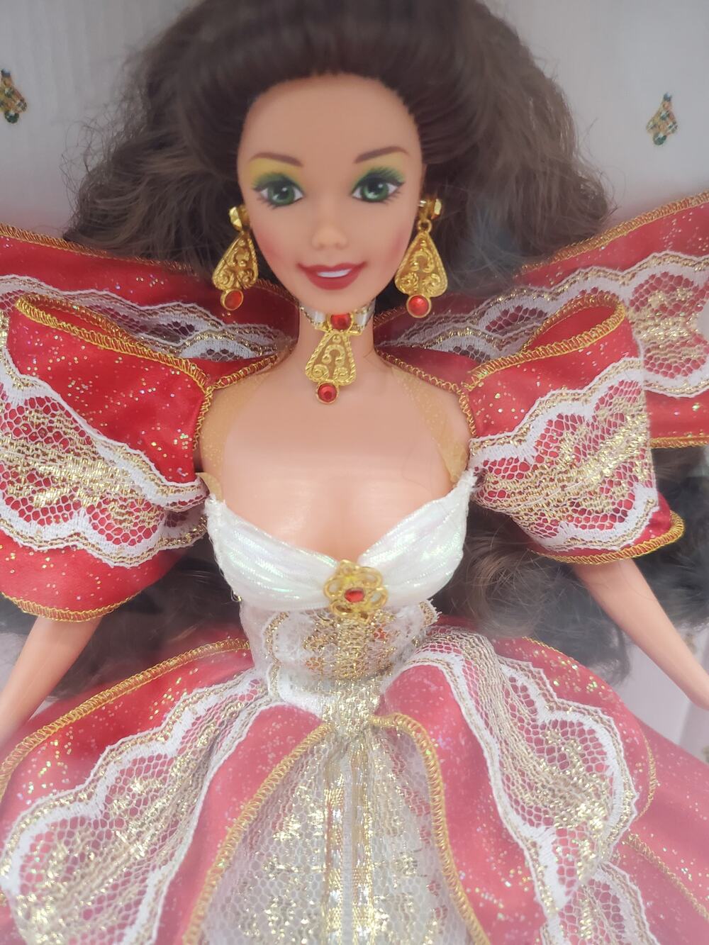 Happy Holiday Barbie Doll - 1997 - 17832